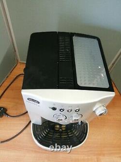 DELONGHI Magnifica S ECAM 22.360. S Bean to Cup Coffee Machine Silver