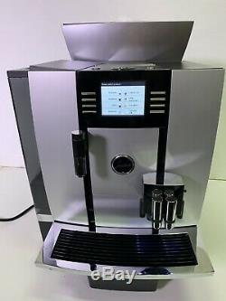 Jura 15089 GIGA W3 Professional Automatic Coffee Machine, Silver. Needs repair